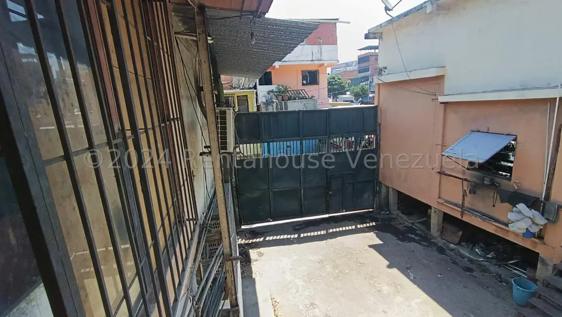 Terreno (Comercial) en Venta en Catia, Distrito Metropolitano - 9