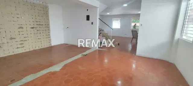 CASA PARA REMODELAR EN CALLE CERRADA LOMAS DE LA TRINIDAD - 7