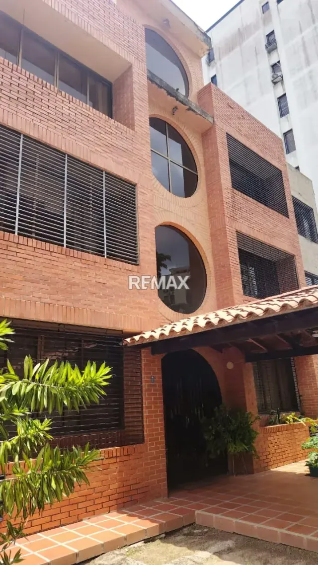 Venta de impecable apartamento en Sabana Larga, planta 100 - 16