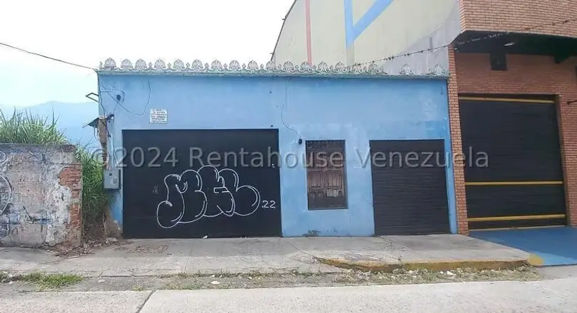 Casa (1 Nivel) en Alquiler en Avenida 4, Merida