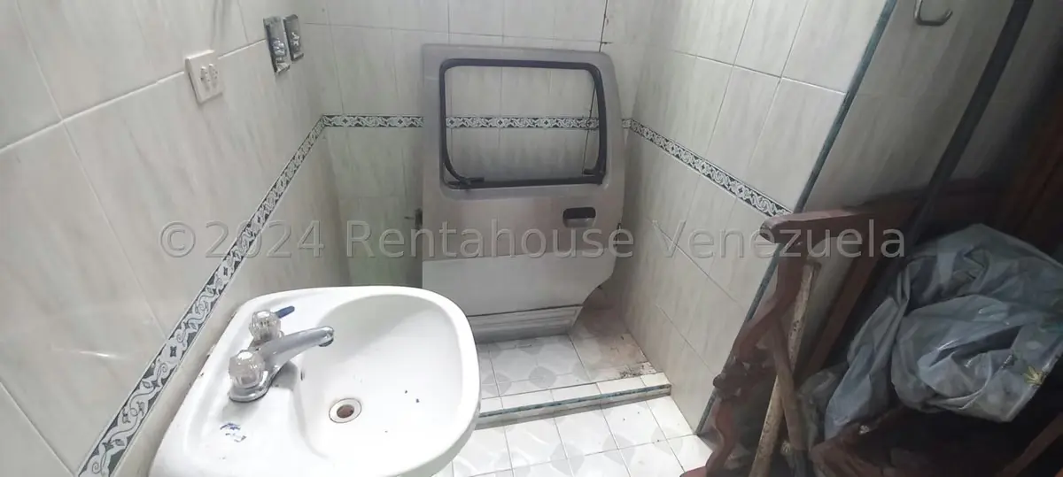 Casa (1 Nivel) en Alquiler en Avenida 4, Merida - 11