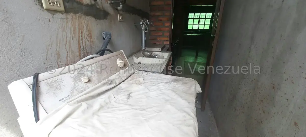 Casa (1 Nivel) en Alquiler en Avenida 4, Merida - 14