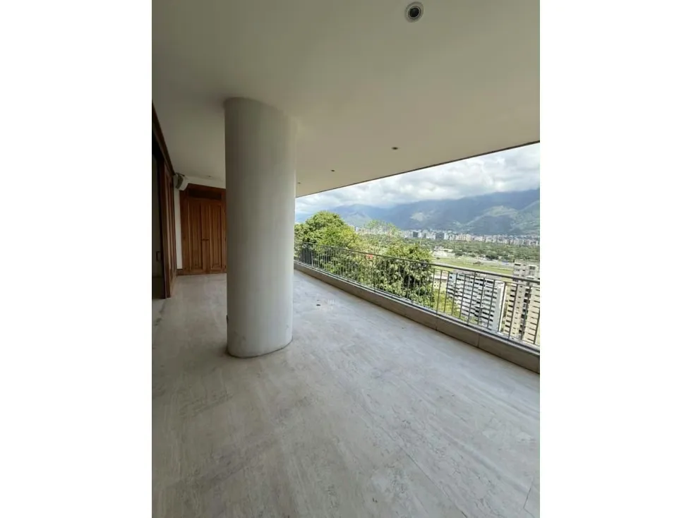 Se vende apartamento 403m2 3H+S/3.5B+S/5P Chuao