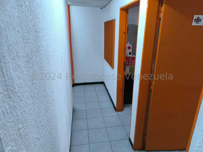 Comercial (Oficina) en Alquiler en Parroquia La Candelaria, Distrito Metropolitano - 9