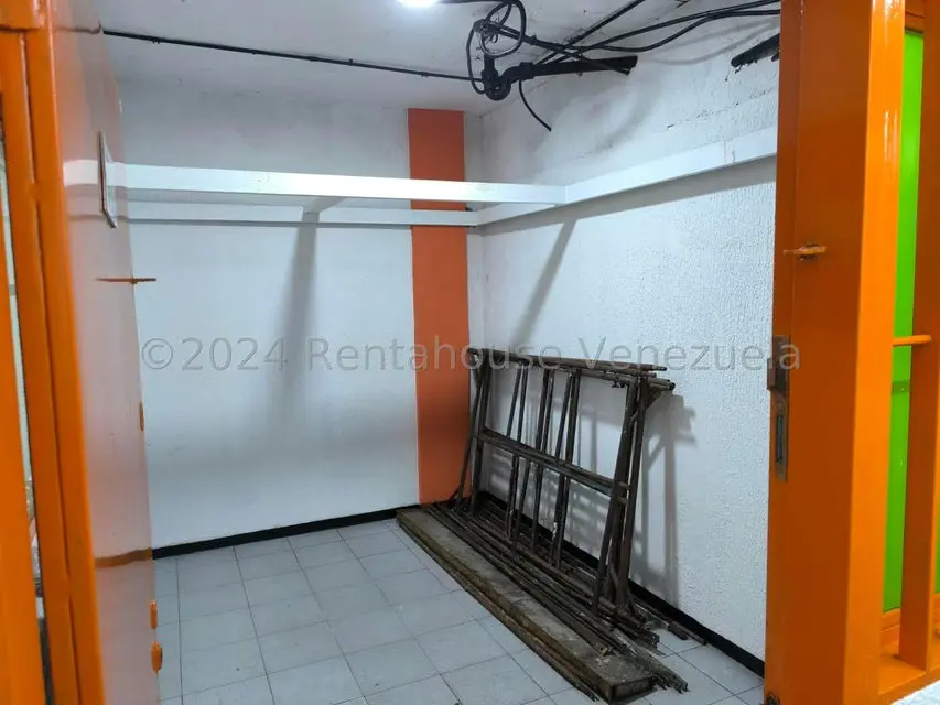 Comercial (Oficina) en Alquiler en Parroquia La Candelaria, Distrito Metropolitano - 10