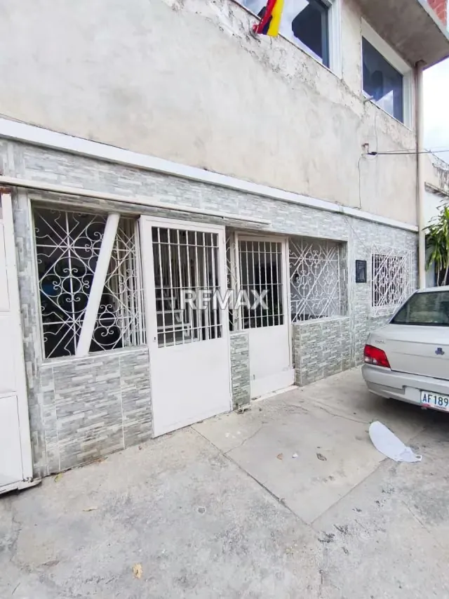 ALQUILER DE COMODA HABITACIÓN PARA PERSONA SOLA