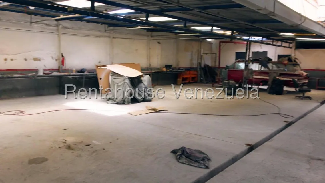 Galpon - Deposito en Venta en El Paraiso, Distrito Metropolitano - 10