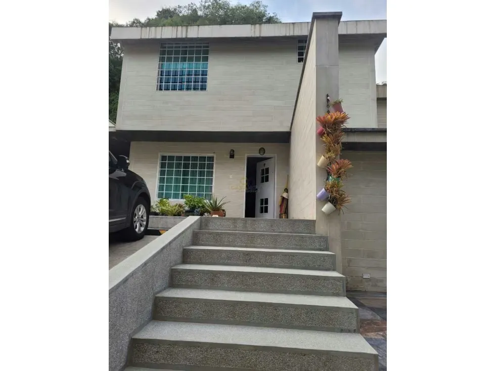 En Venta Casa Moderna 450m2 Urb. Santa Marta 5H/7B/4E - 2