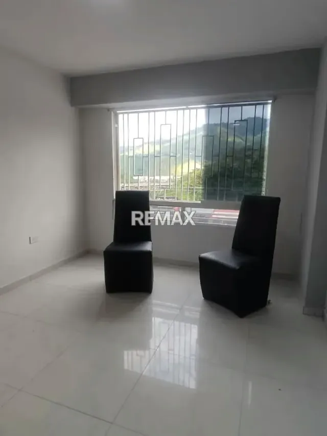 En Alquiler Apartamento en Residencias San Antonio