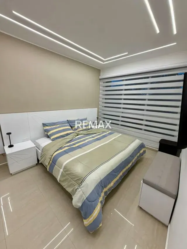 En Venta: Lujoso Apartamento Remodelado con Terraza y Marina Privada en Edificio Puerto Varadero - 6