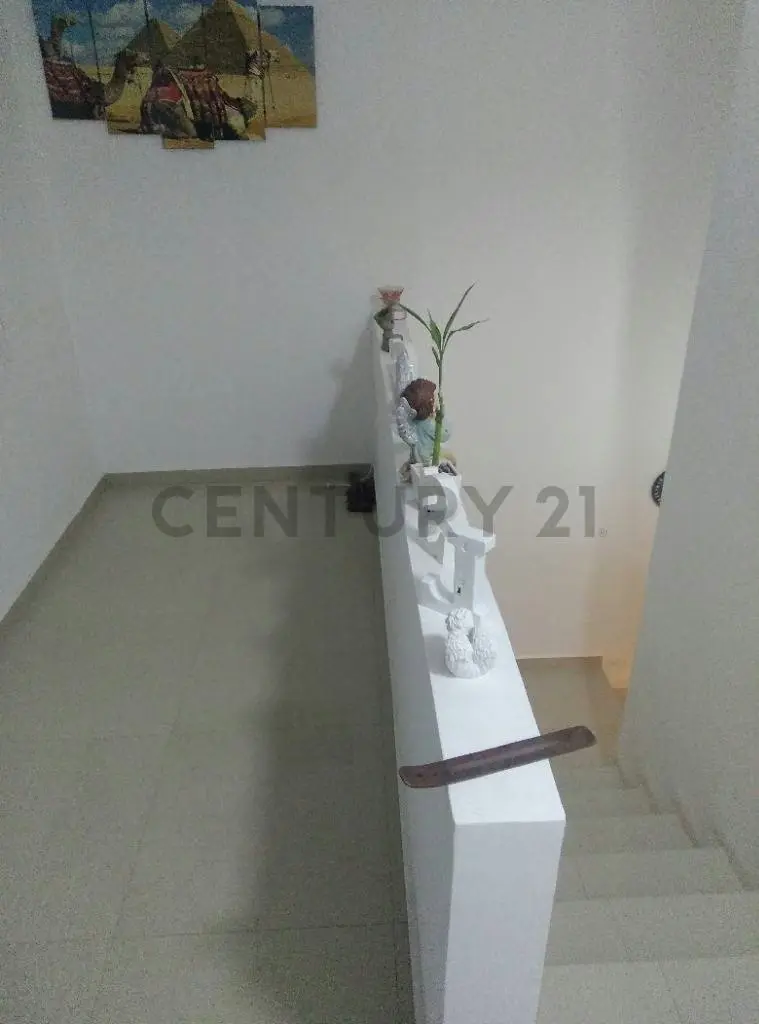 Casa en la Avenida 32 sector Robert Luckert - 11