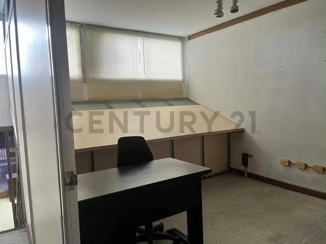 Se Vende Local en Sector Paraíso en Maracaibo - 6