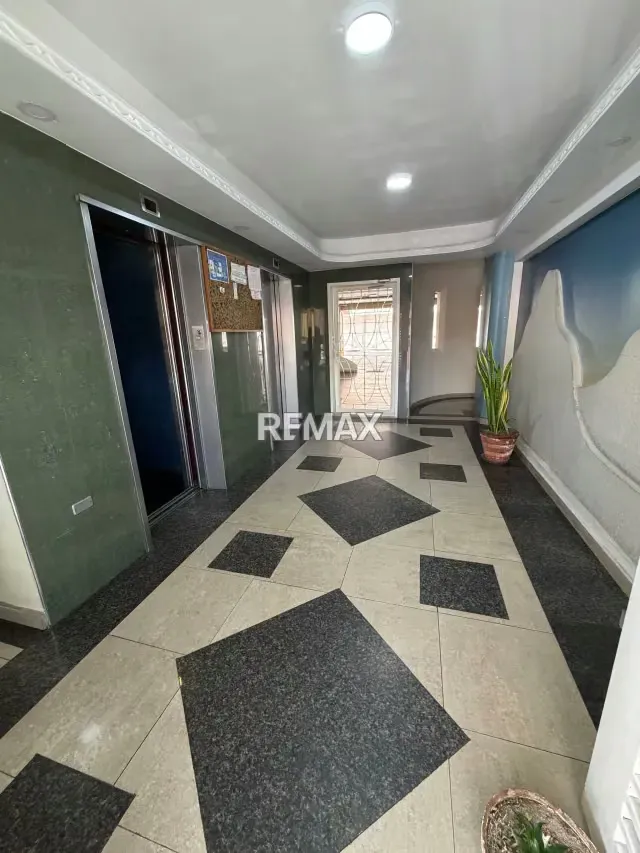 En venta apartamento urbanización los chaguaramos monte alto 1 - 2