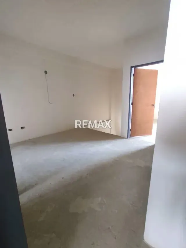 Apartamento Duplex, Obra Gris, en Venta en Residencias Aida Elena, Juanico, Maturín, Monagas - 13