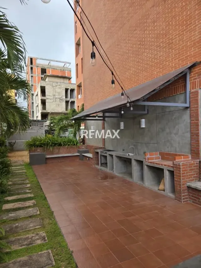 Apartamento Duplex, Obra Gris, en Venta en Residencias Aida Elena, Juanico, Maturín, Monagas - 4