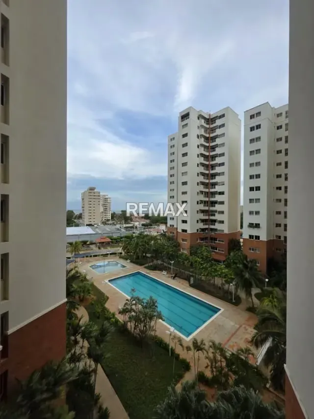 APARTAMENTO EN PARQUE SANTA LUCIA, AVENIDA EL MILAGRO