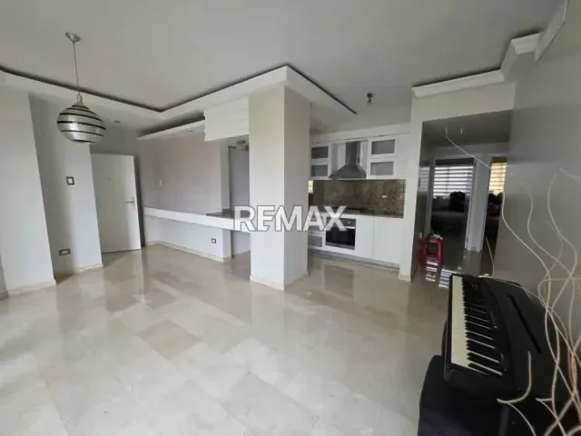 APARTAMENTO EN PARQUE SANTA LUCIA, AVENIDA EL MILAGRO - 3