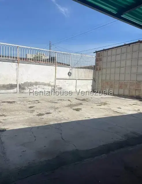 Local Comercial en Alquiler en Zona Oeste, Lara - 12