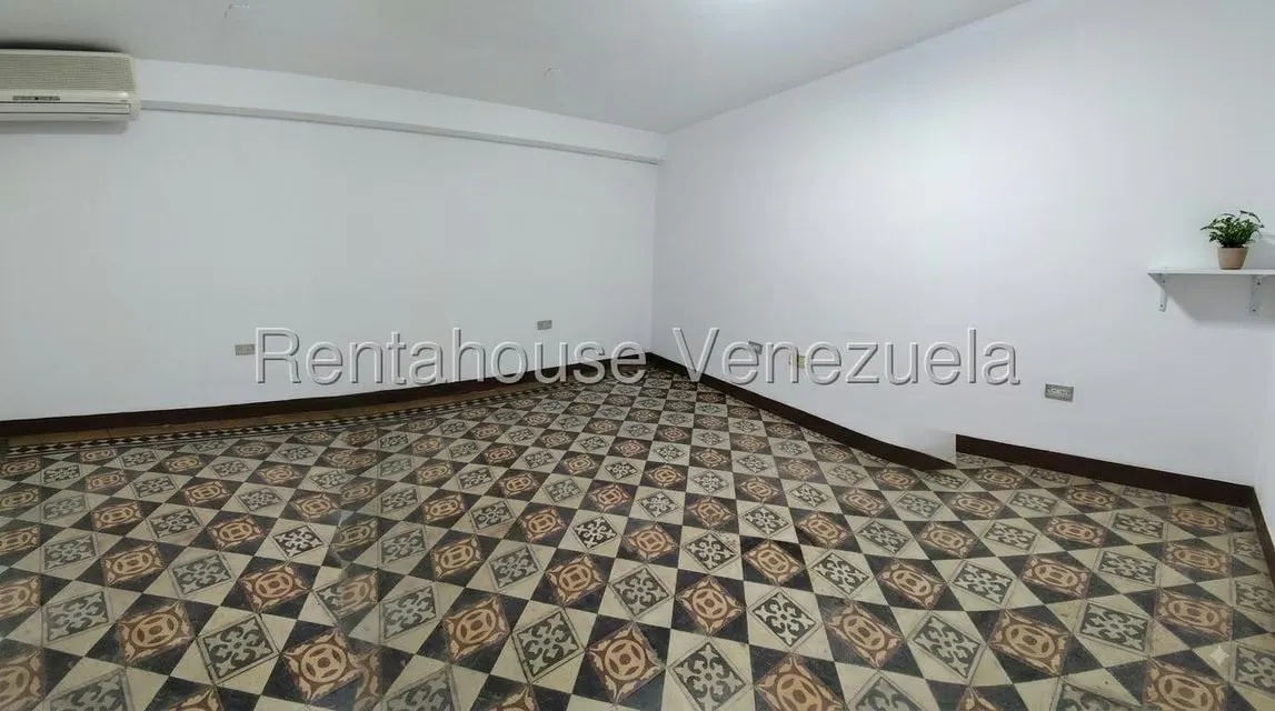 Local Comercial en Venta en Parroquia Catedral, Distrito Metropolitano - 25