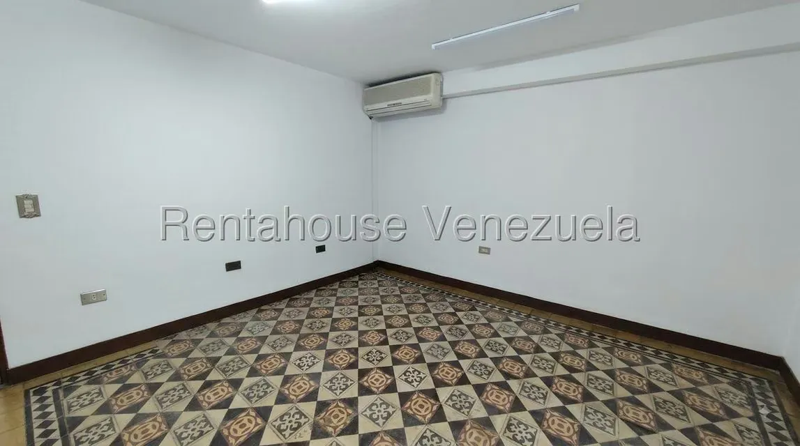 Local Comercial en Venta en Parroquia Catedral, Distrito Metropolitano - 27