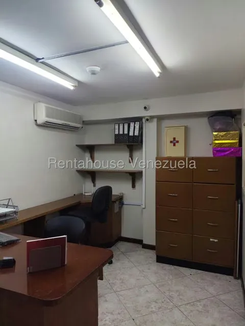 Local Comercial en Venta en Parroquia Catedral, Distrito Metropolitano - 4