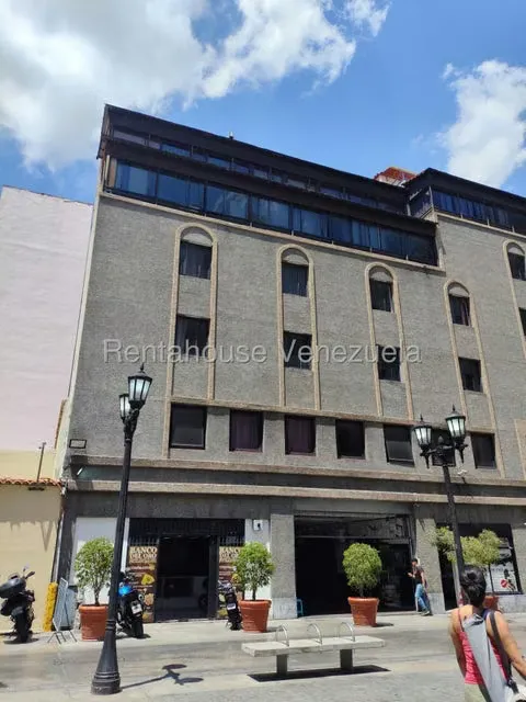 Local Comercial en Venta en Parroquia Catedral, Distrito Metropolitano - 70