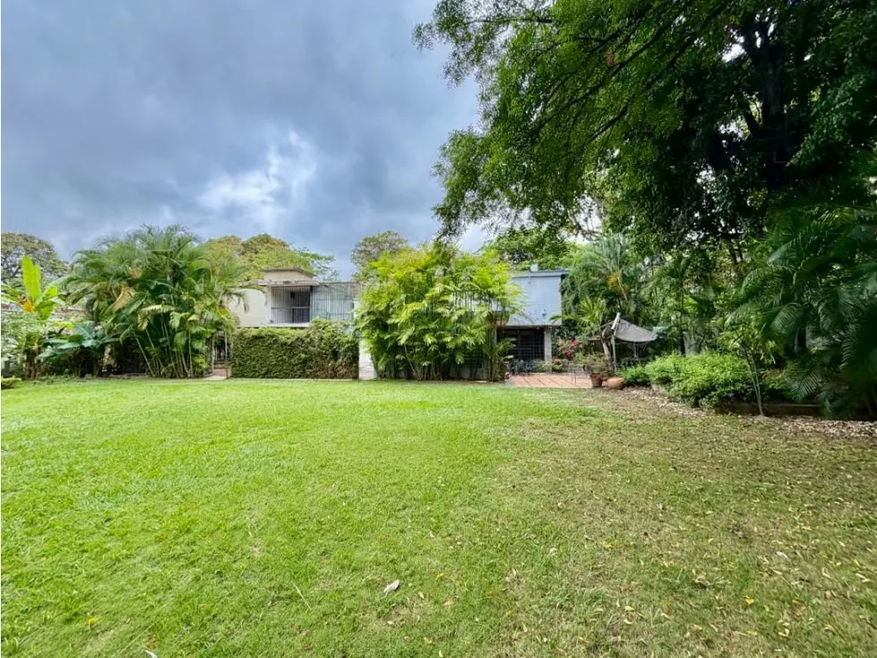 Se vende terreno 1.700m2 La Floresta - 2