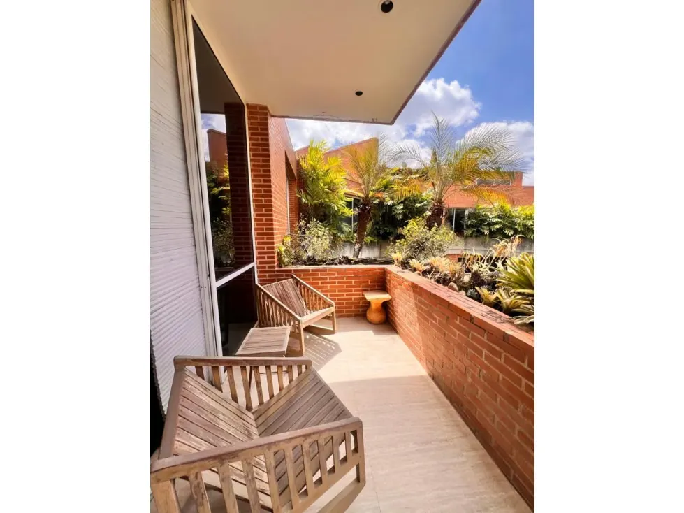 Se Vende Apto lujo PH-380m²-4H+4.5B+1E+3M+5P+Vista+Vig.-Campo Alegre - 17
