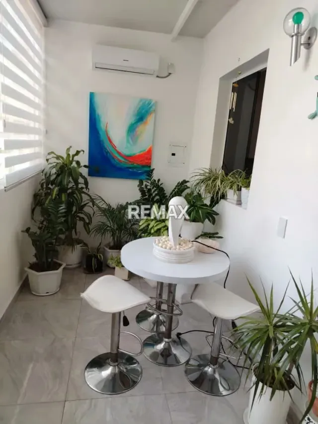Venta de casa de 2 niveles con locales comerciales en Fundalara Barquisimeto - 5