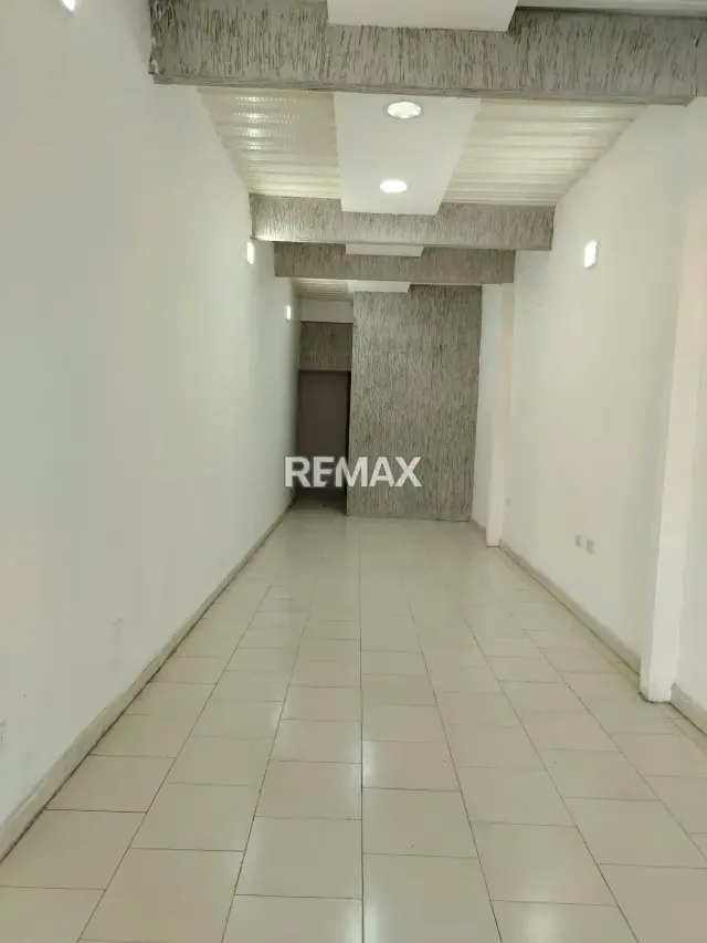 Venta de casa de 2 niveles con locales comerciales en Fundalara Barquisimeto - 10
