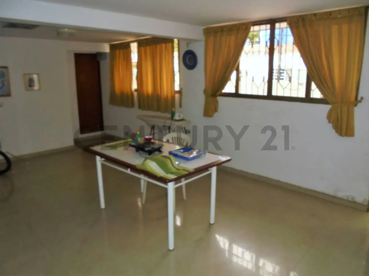 En venta amplia casa en Urb. El Prado - Maracaibo - 7