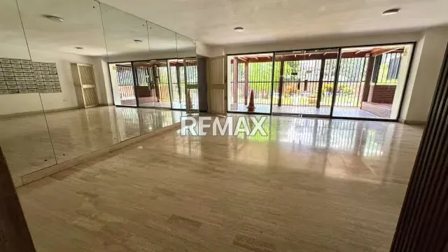 EN VENTA APARTAMENTO UBICADO EN EL PARAISO - 2