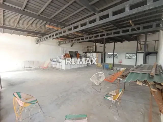 Se alquila exclusivo local comercial con terraza en Urb. La Goajira - Acarigua - 14
