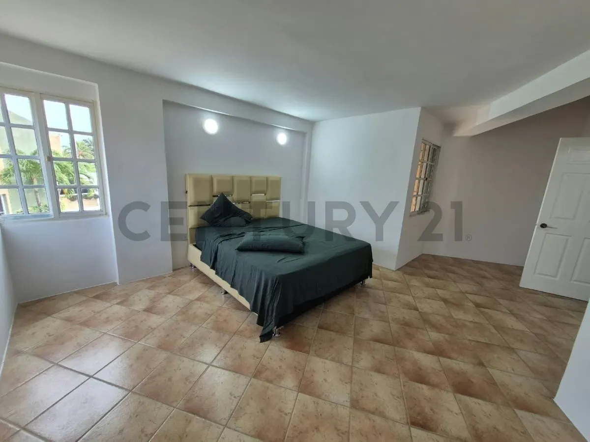 TOWNHOUSE DE 3 NIVELES DISEÑADO PARA TU COMODIDAD - 16