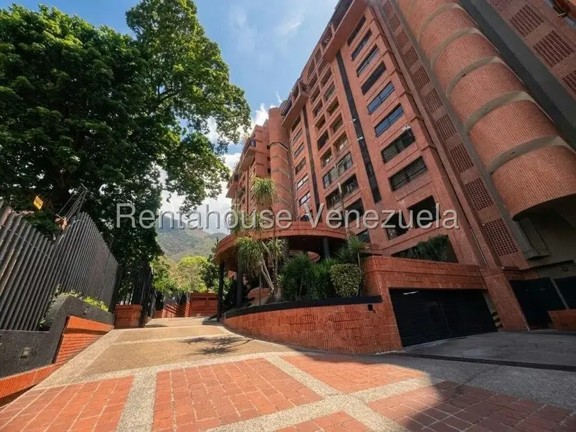 Apartamento (1 Nivel) en Alquiler en Los Dos Caminos, Distrito Metropolitano