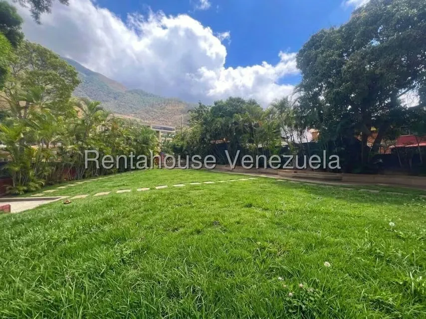 Apartamento (1 Nivel) en Alquiler en Los Dos Caminos, Distrito Metropolitano - 38
