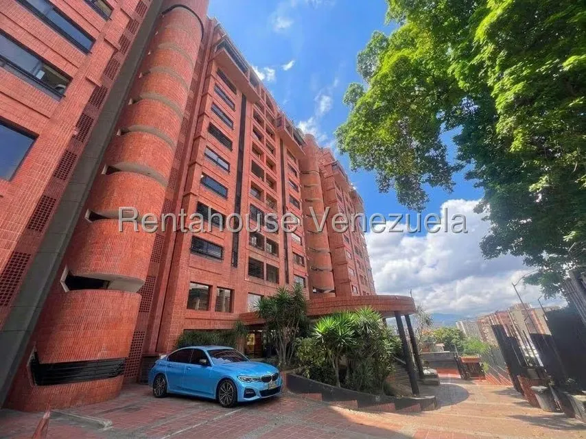 Apartamento (1 Nivel) en Alquiler en Los Dos Caminos, Distrito Metropolitano - 43