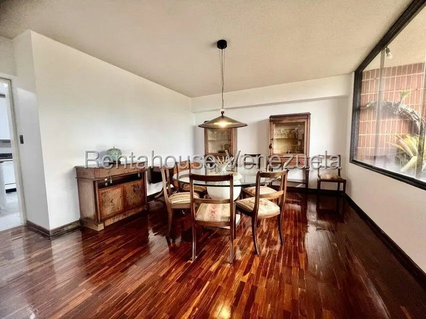 Apartamento (1 Nivel) en Alquiler en Los Dos Caminos, Distrito Metropolitano - 9