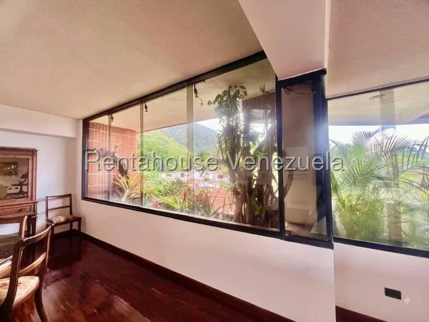 Apartamento (1 Nivel) en Alquiler en Los Dos Caminos, Distrito Metropolitano - 10