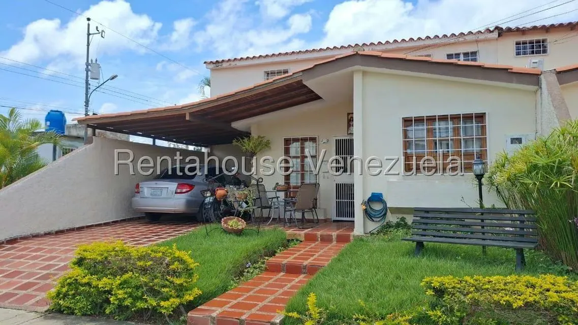 Casa (1 Nivel) en Venta en Prados del Golf, Lara