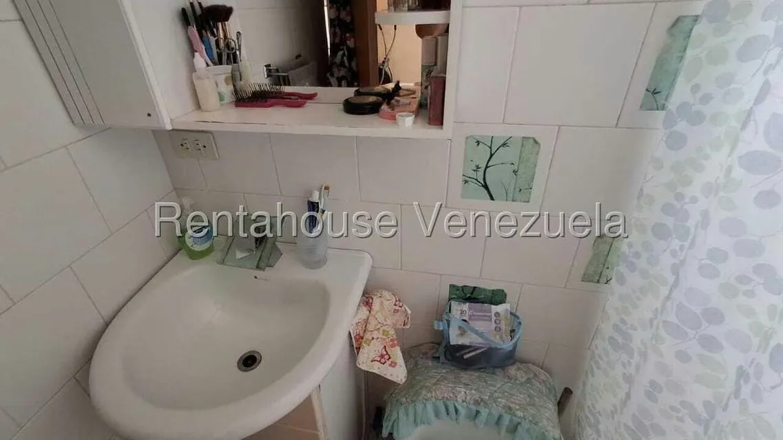 Casa (1 Nivel) en Venta en Prados del Golf, Lara - 25