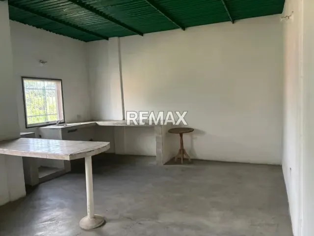 Casa Comercial en Venta, Urbanizacion Parque y Jardin, Santa Rita - 9