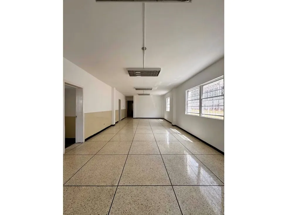 Alquilo PB de casa para depósito/showroom 200m2 Altamira 8429 - 12