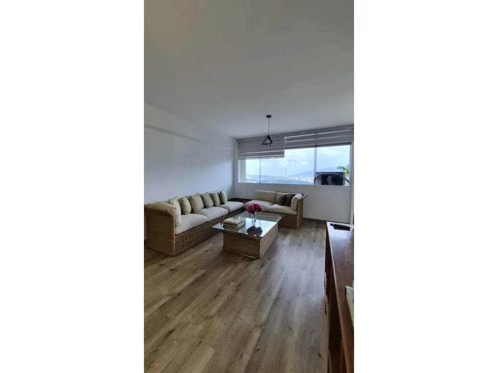 Se alquila apartamento 70m2 Colinas de Bello Monte 5490