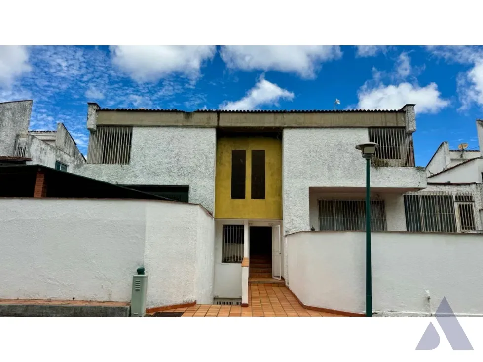 Vendo casa/chalet con anexo 263+79m2 La Boyera 3703 - 2