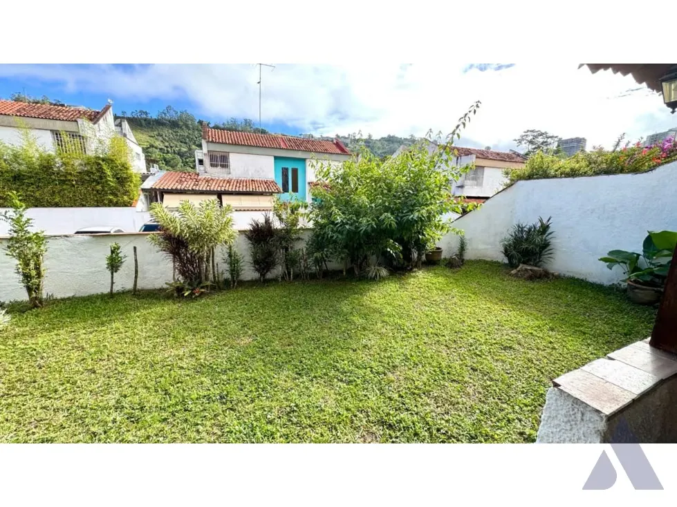 Vendo casa/chalet con anexo 263+79m2 La Boyera 3703 - 4