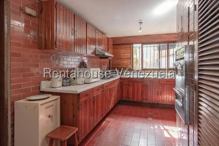 Casa (Multipes Niveles) en Venta en Prados del Este, Distrito Metropolitano - 14