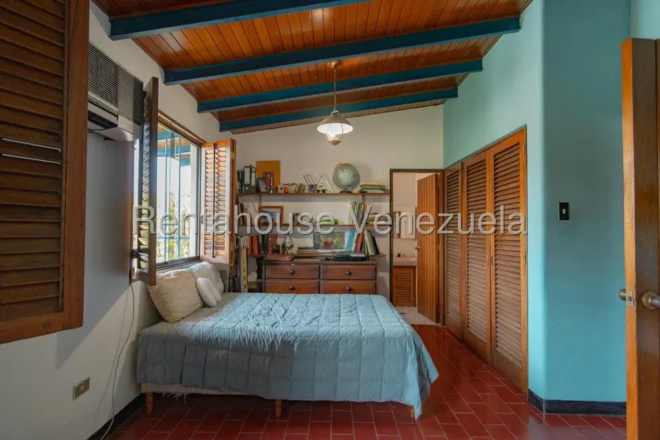 Casa (Multipes Niveles) en Venta en Prados del Este, Distrito Metropolitano - 21