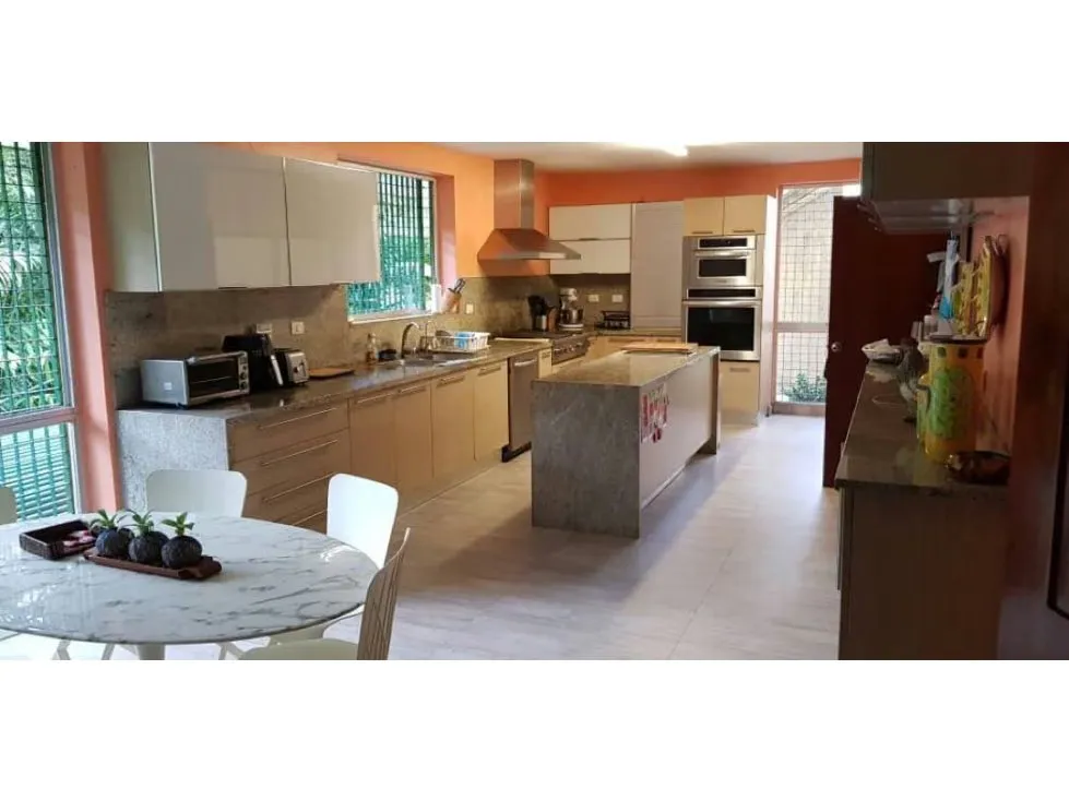 Se vende casa 850m2 4h+2s/8b/7p Cerro Verde - 7