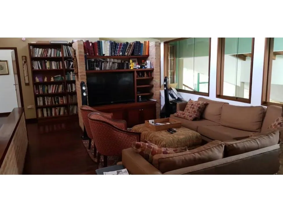 Se vende casa 850m2 4h+2s/8b/7p Cerro Verde - 8